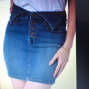 Kendall Kylie Juniors’ Denim Belted Jean Skirt